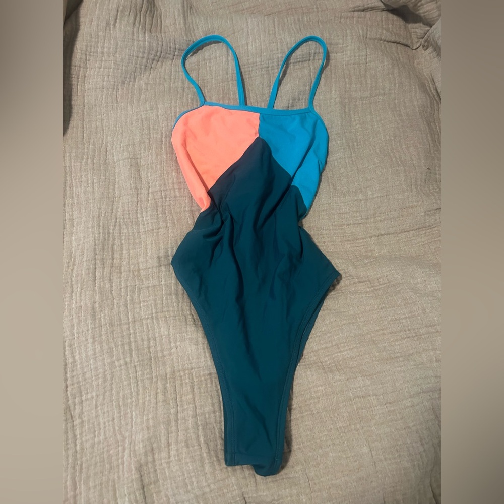 JOLYN TIE BACK “CORY 2” ONESIE PRACTICE SUIT SIZE 34